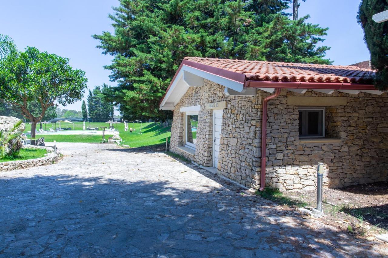 Tenuta Don Carmelo Lecce Bagian luar foto